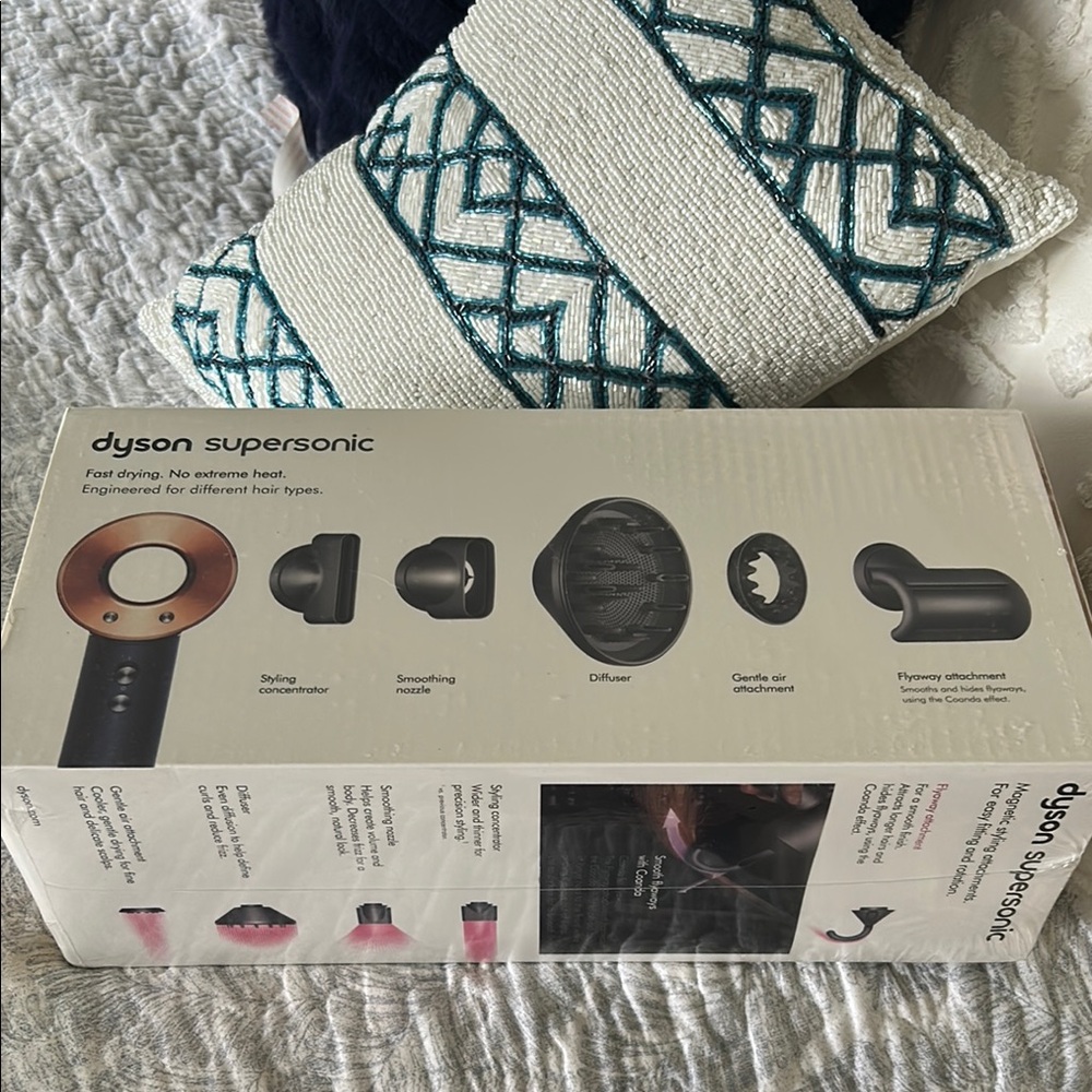Dyson Black Hair Styling Tool with Attachments